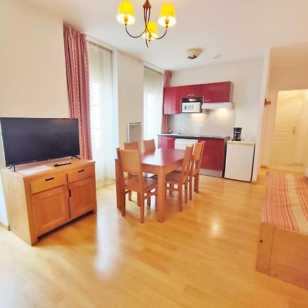 Ostal, T3, Centre Luchon, Wifi, Casier A Skis, Ascenseur, 6 Personnes Bagnères-de-Luchon Buitenkant foto