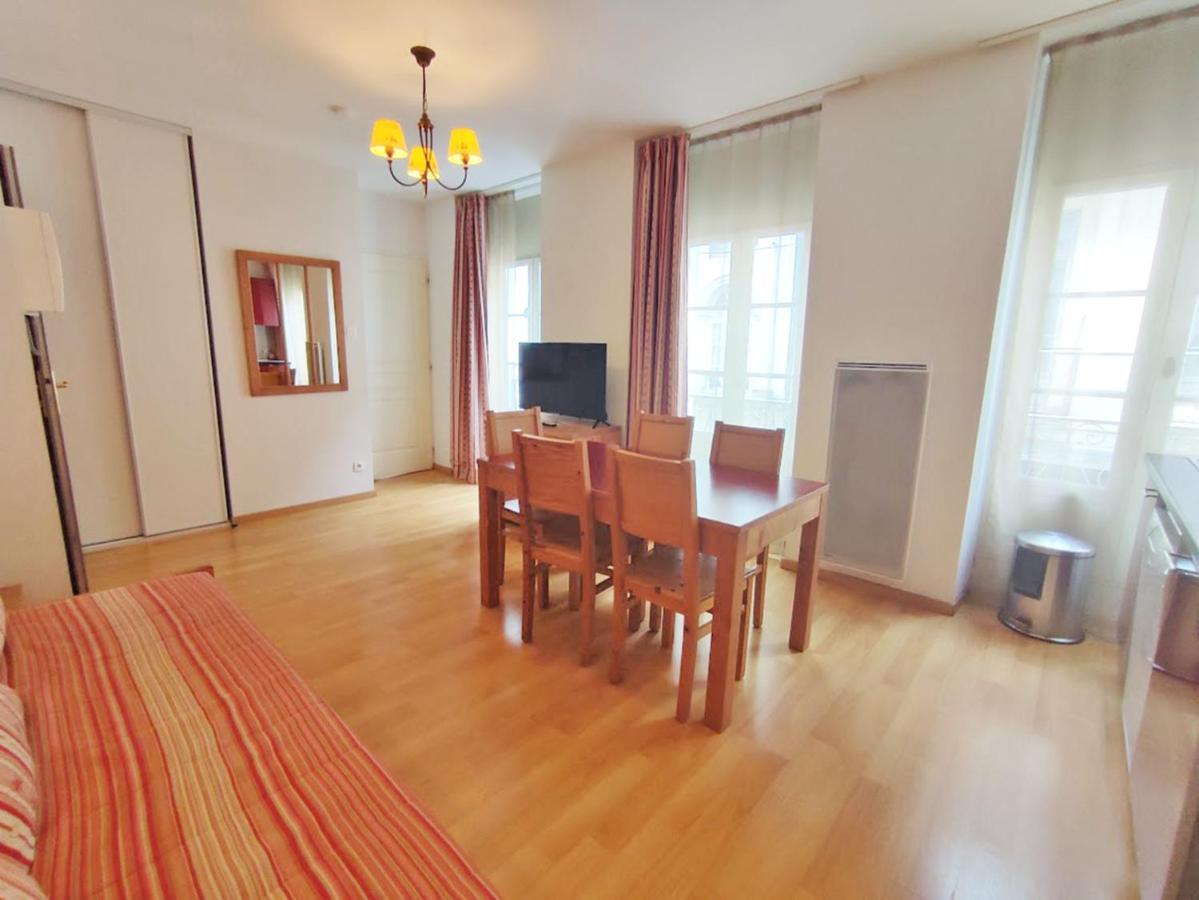 Ostal, T3, Centre Luchon, Wifi, Casier A Skis, Ascenseur, 6 Personnes Bagnères-de-Luchon Buitenkant foto