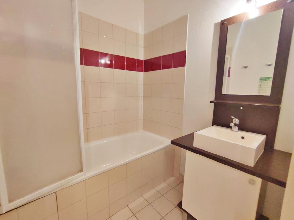 Ostal, T3, Centre Luchon, Wifi, Casier A Skis, Ascenseur, 6 Personnes Bagnères-de-Luchon Buitenkant foto